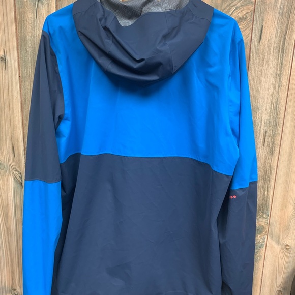 Saucony Men’s Two-Tone Blue and Gray Jacket - Picture 5 of 9